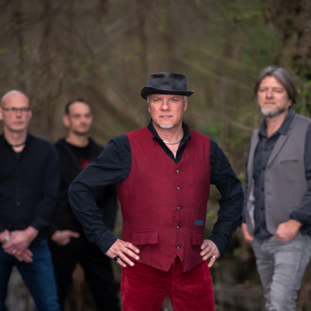 ki web eric fish pressefoto auf den grund 1 by andreas geier kopie
